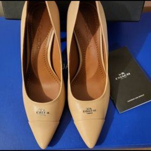 Size 7 Coach Patrice Leather Pumps in Beechwood/Nude